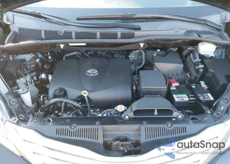 2017 Toyota Sienna Limited Premium 7 Passenger z USA, uszkodzony, nr VIN 5TDDZ3DC8HS147513